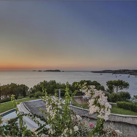 Villa Amazing Ibiza Icarus 6 Bedrooms Perched On A Cliff Overlooking The Of Cala Moli *